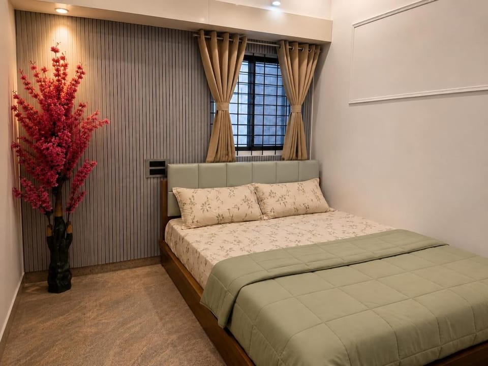 Cozy Luxury Home for Couples, Family and Business Professionals with Power Backup and Lift in Electronic City Apartment in Bengaluru