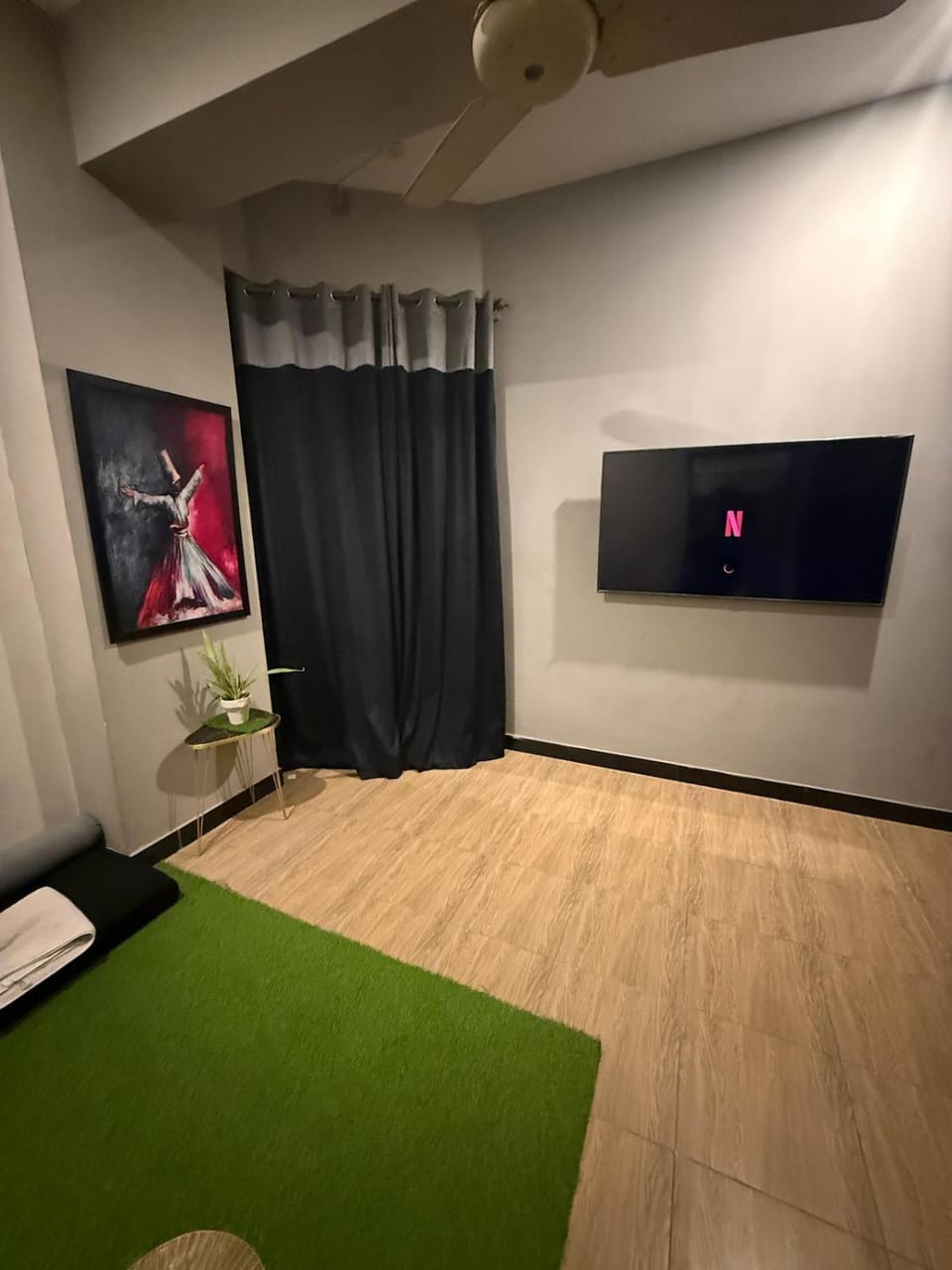Cozy one Bed in E-11 Affordable Bliss for Travellers Apartment in Islamabad Capital Territory