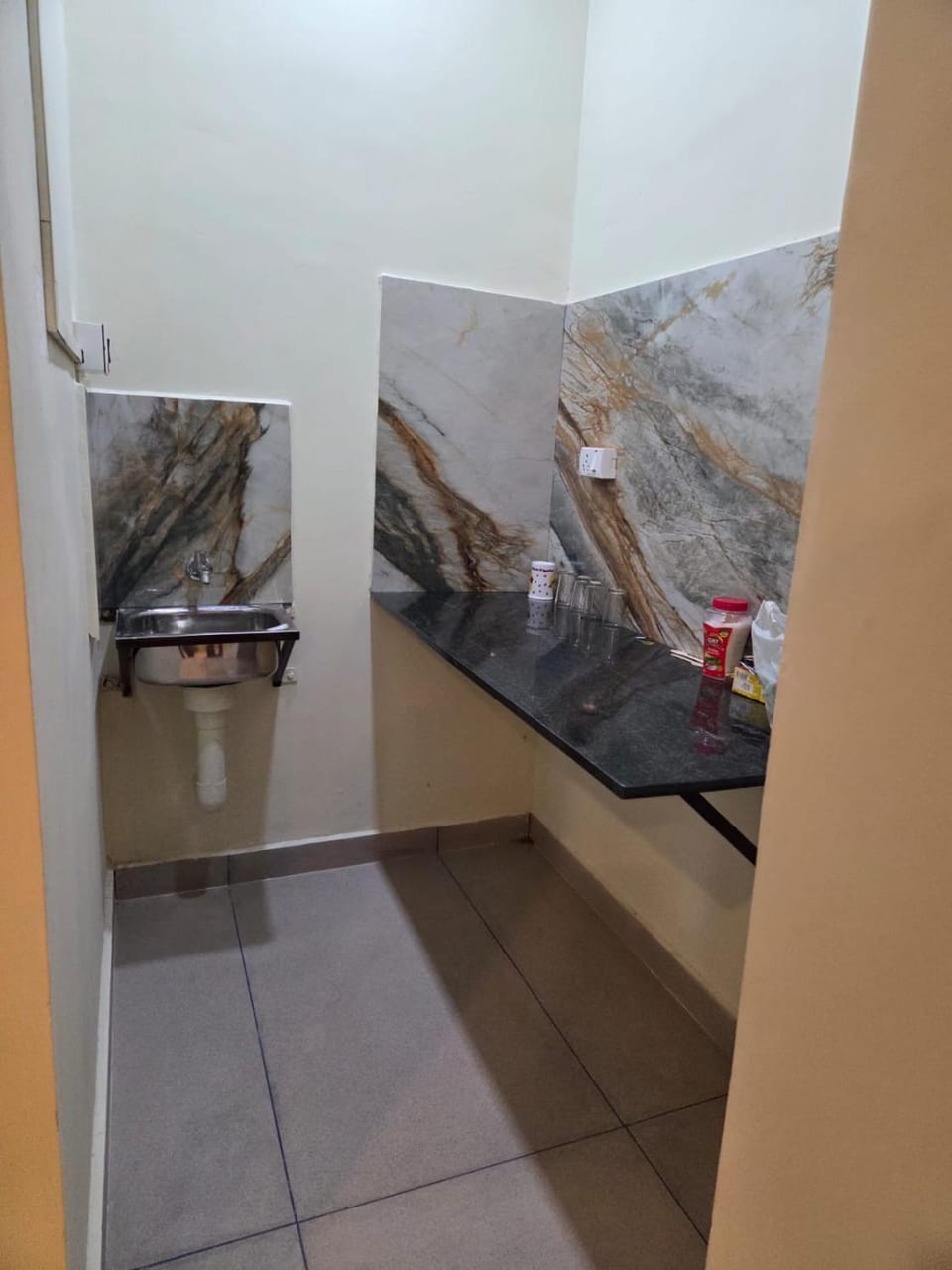 Kitchen or kitchenette