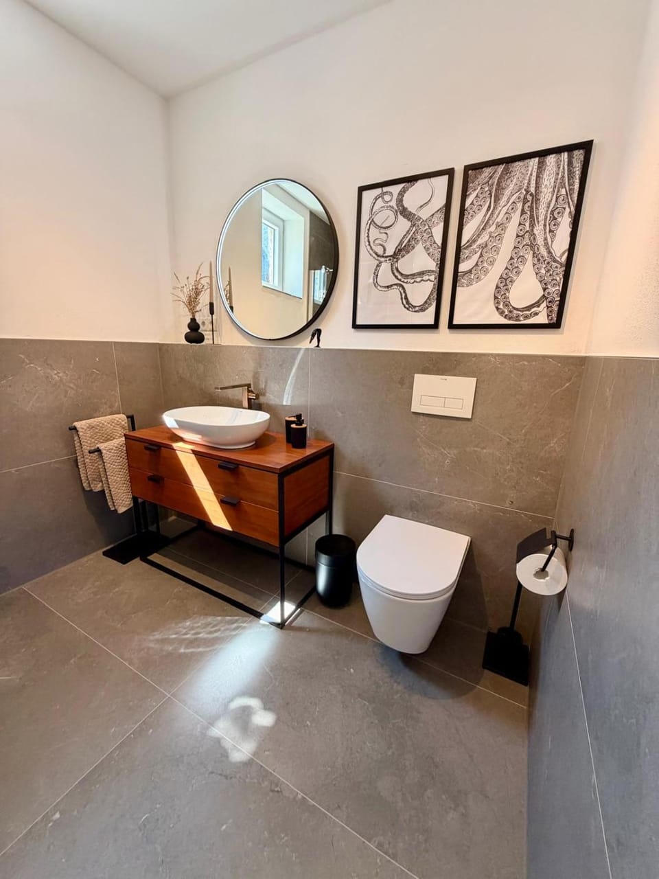 Toilet, Bathroom