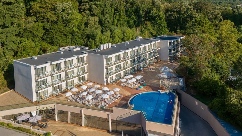Property building, Swimming pool