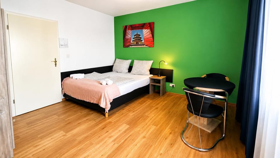 Apartment Sleeps 2 with Balcony Apartment in Koblenz