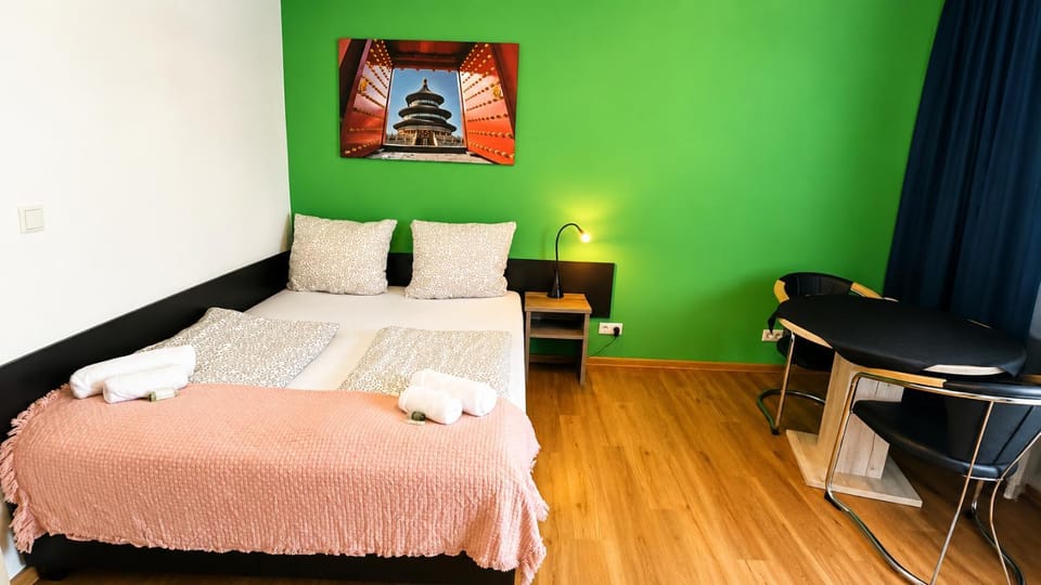 Apartment Sleeps 2 with Balcony Apartment in Koblenz