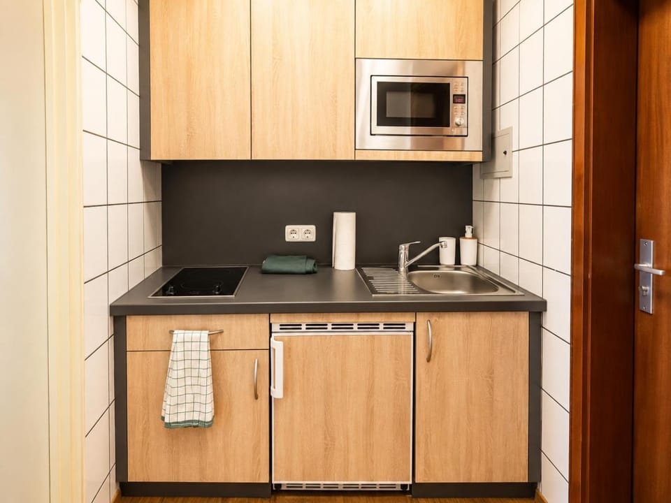 Apartment Sleeps 2 with Balcony Apartment in Koblenz