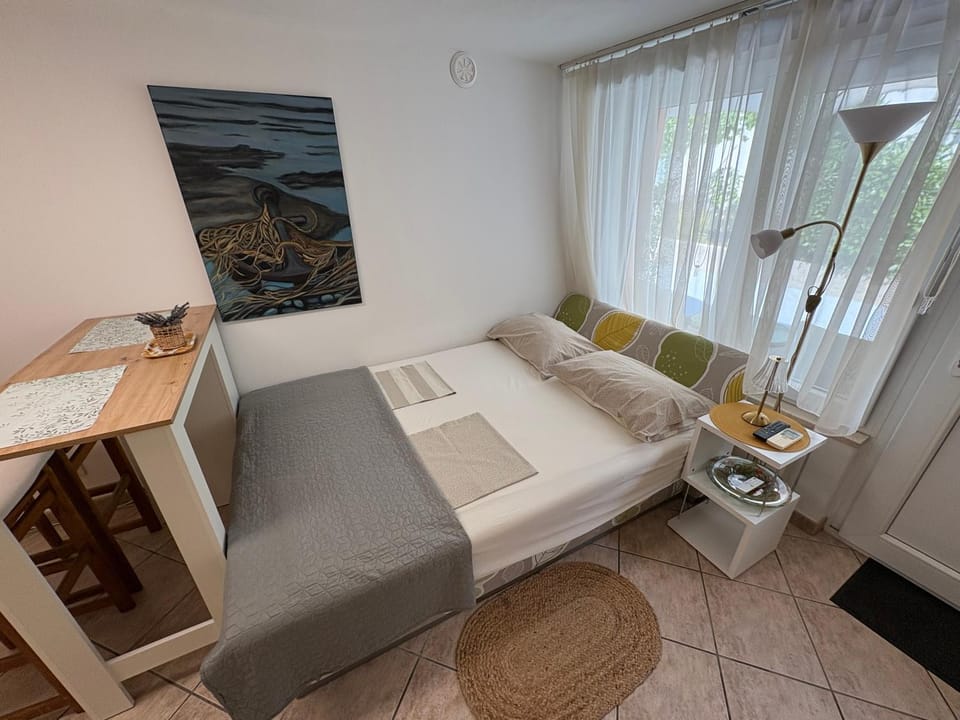 Studio Mare Apartment in Piran