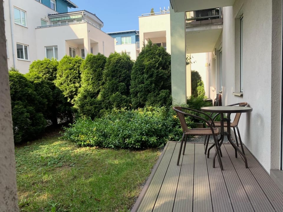Balcony/Terrace, Garden view