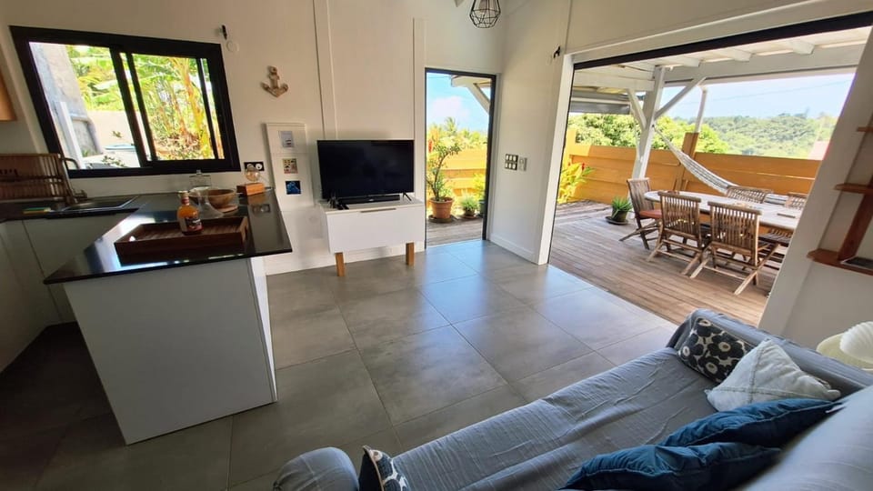 Communal lounge/ TV room, TV and multimedia, Balcony/Terrace, Living room