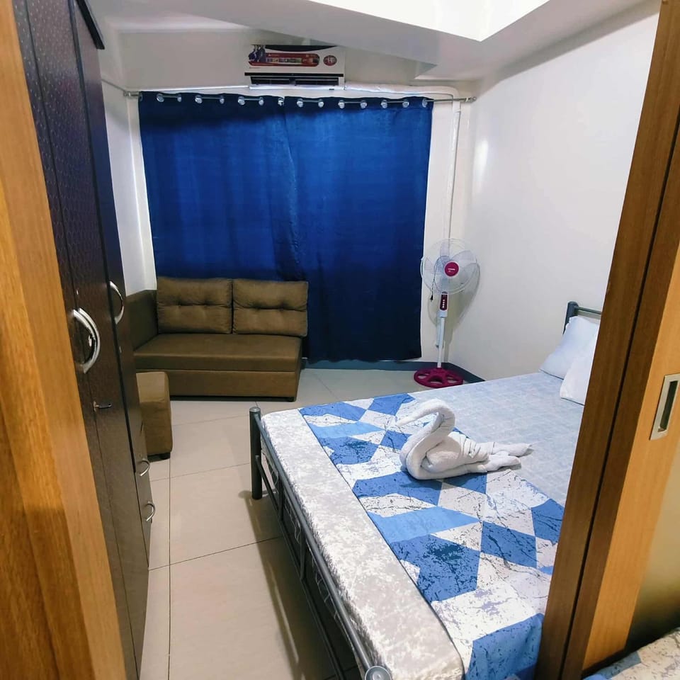 Budget friendly room 819 Apartment hotel in Pasay