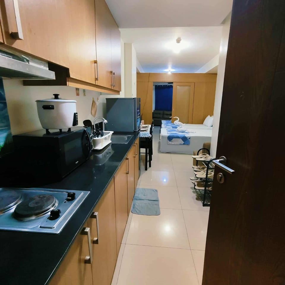 Budget friendly room 819 Apartment hotel in Pasay