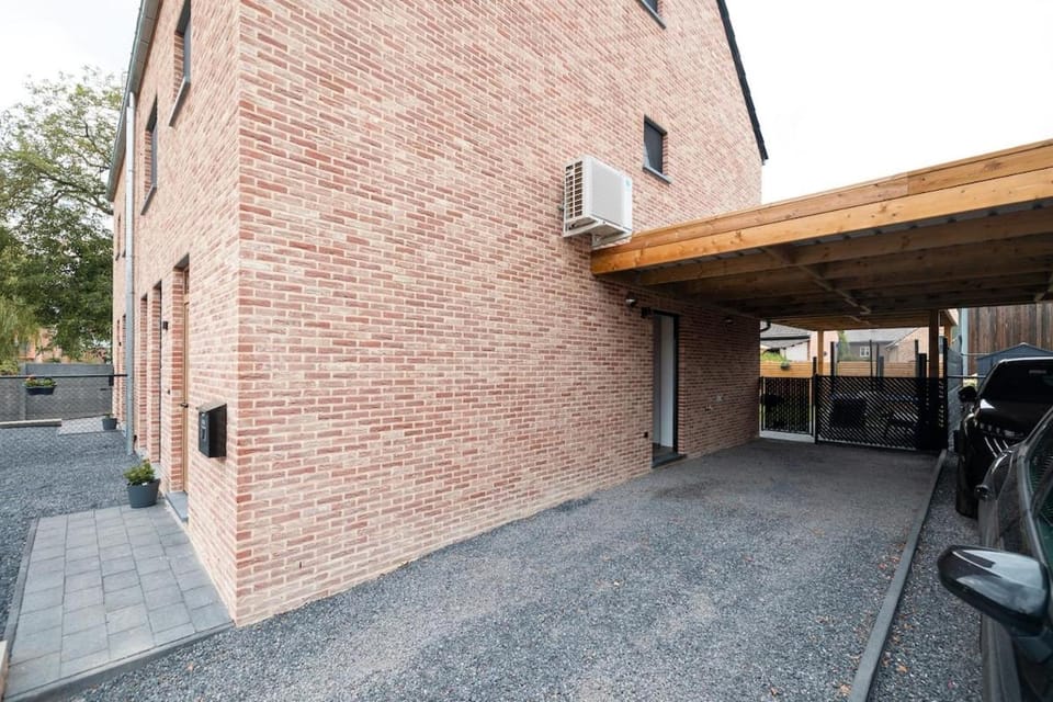 Horse Valley House in Flanders