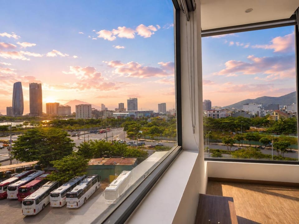 Day, Natural landscape, View (from property/room), Balcony/Terrace, City view, Mountain view, Sunrise, Sunset