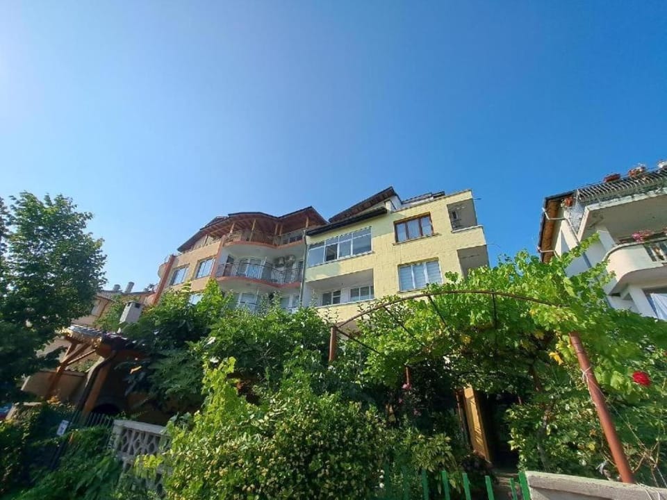 Casa Bianca - Summer residency Bed and Breakfast in Burgas Province