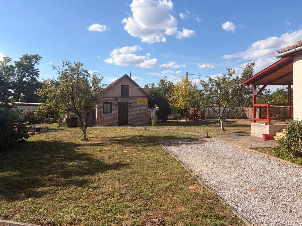 Property building, Garden