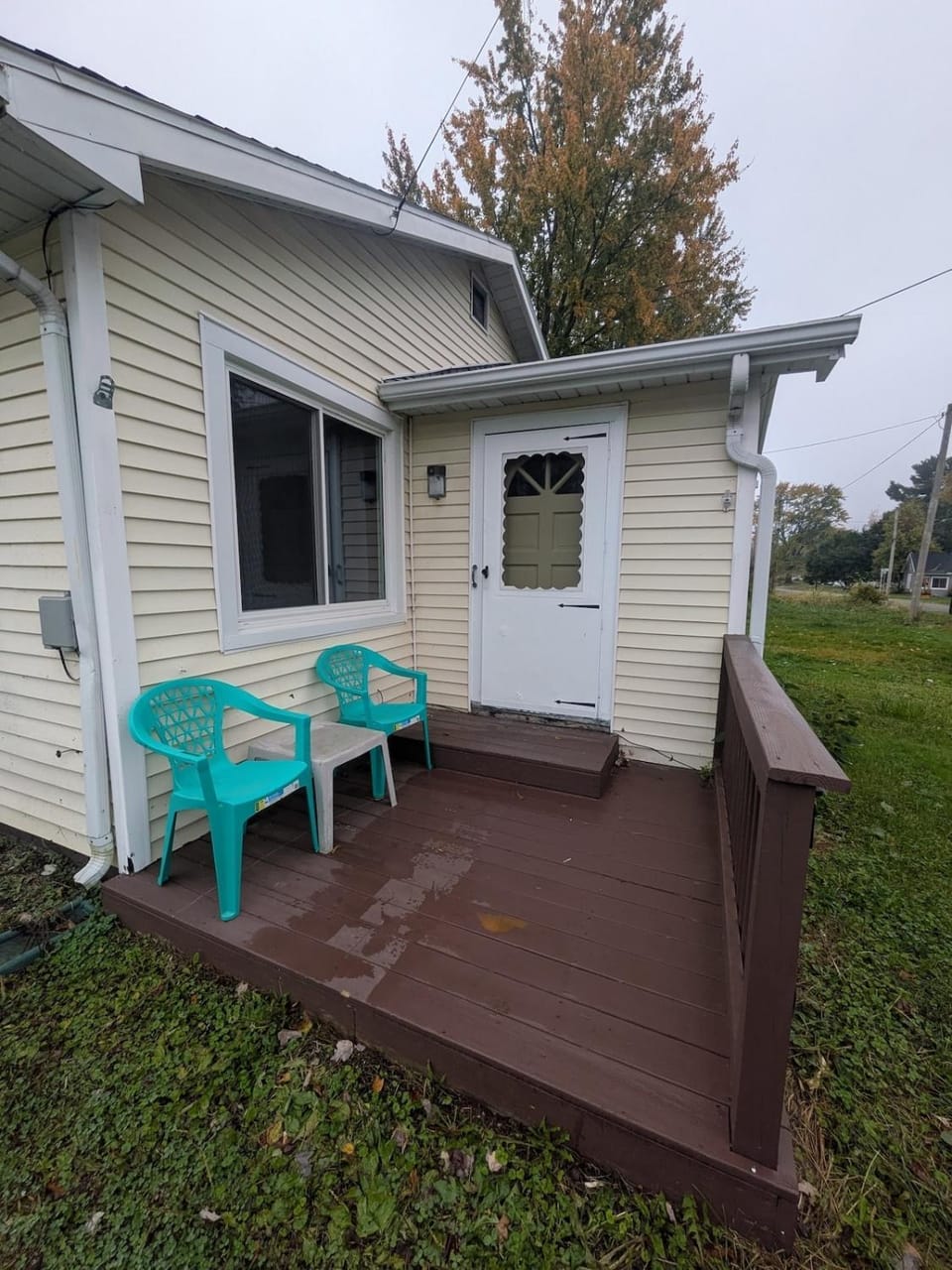 3 Bed/1 Bath Close to Everything in Robinson House in Illinois