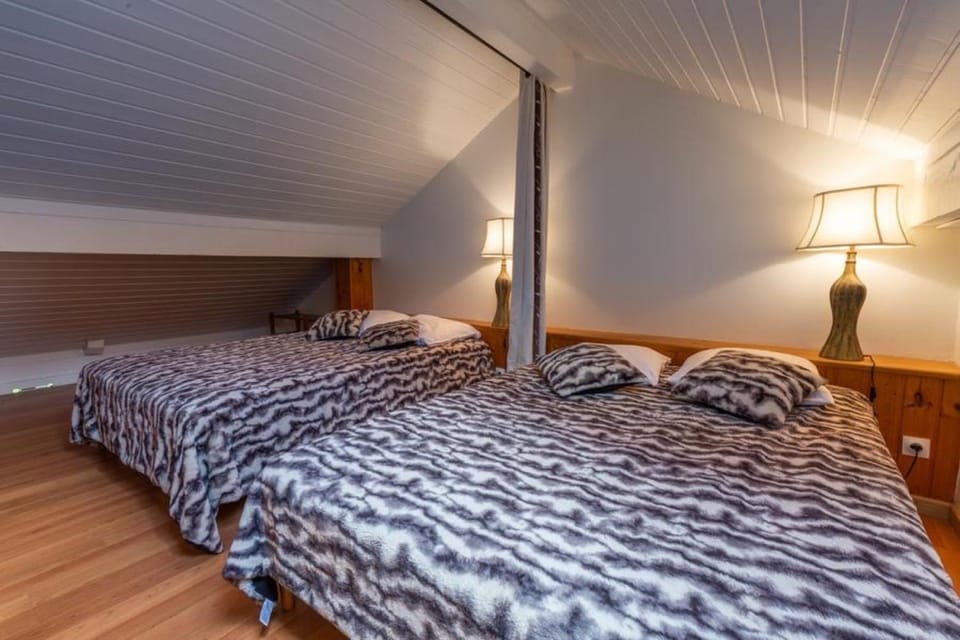 Living room, Bedroom