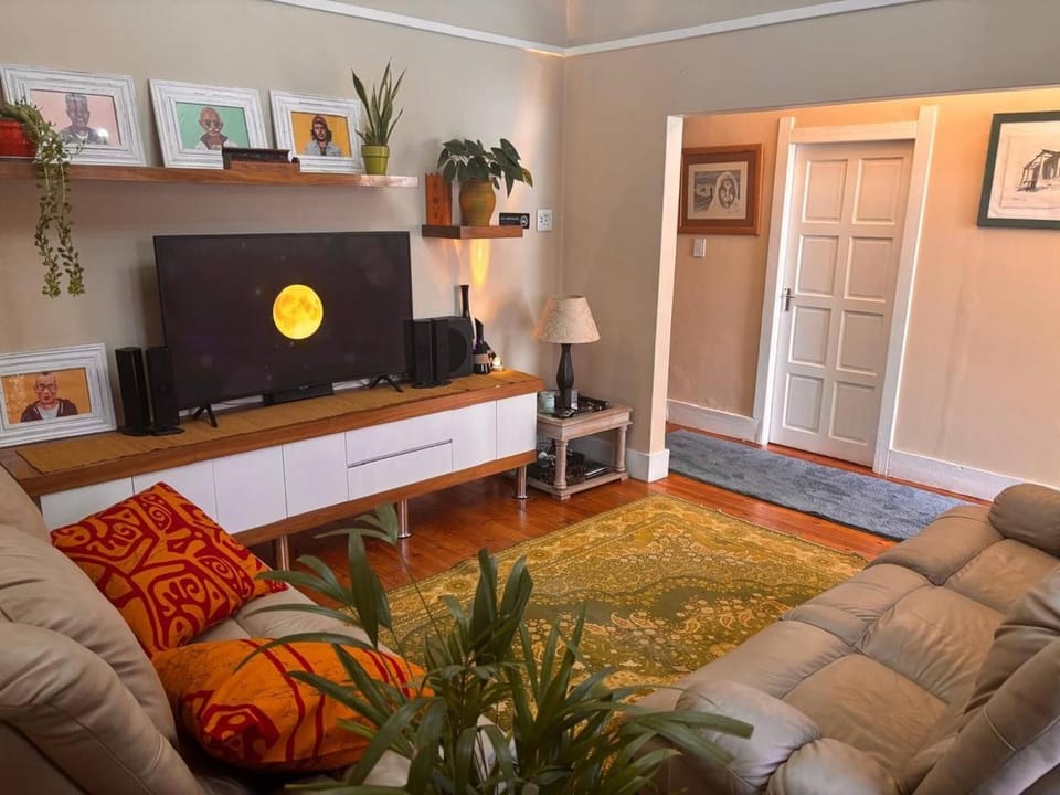Living room, Decorative detail