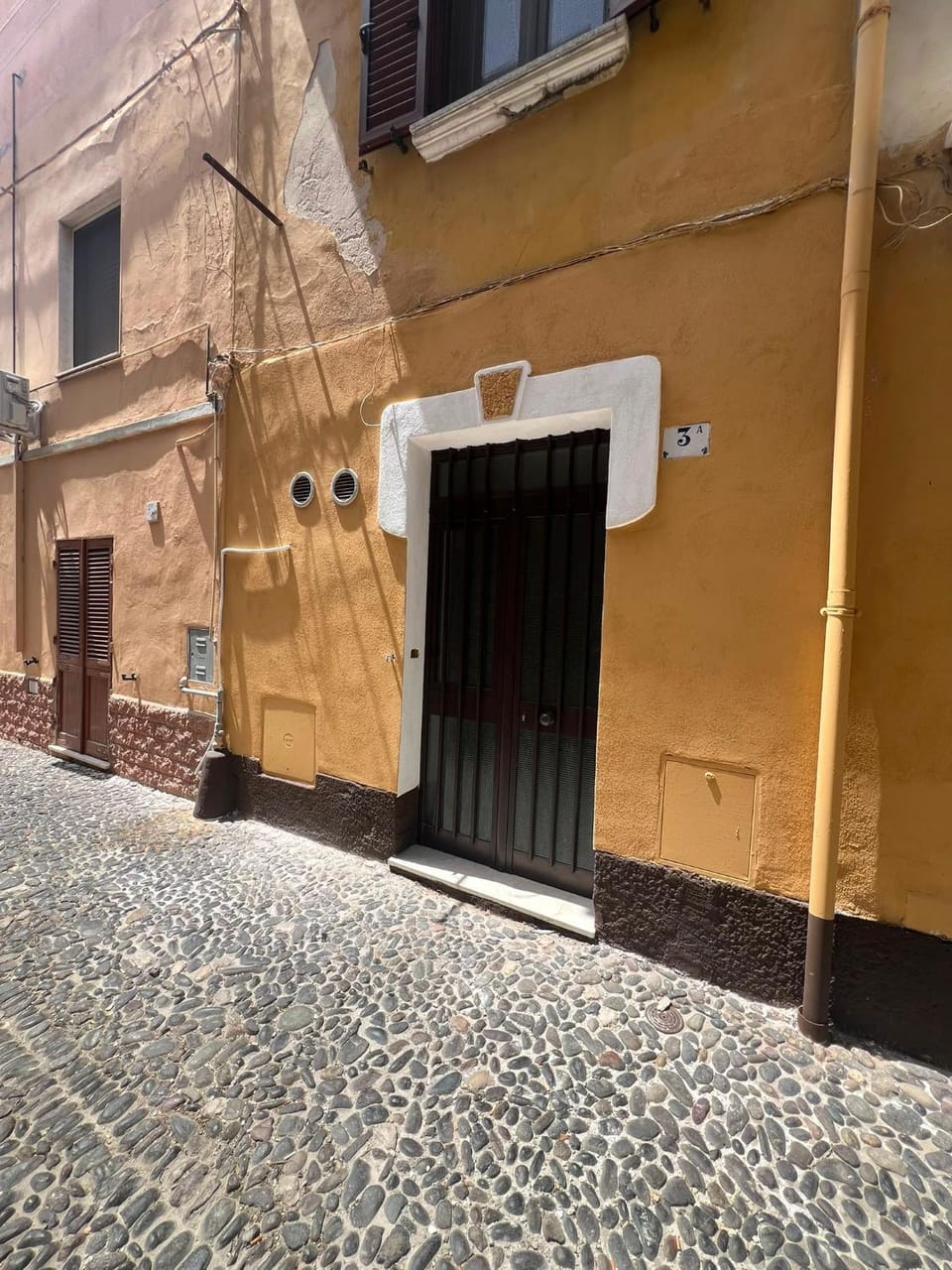Property building, Street view