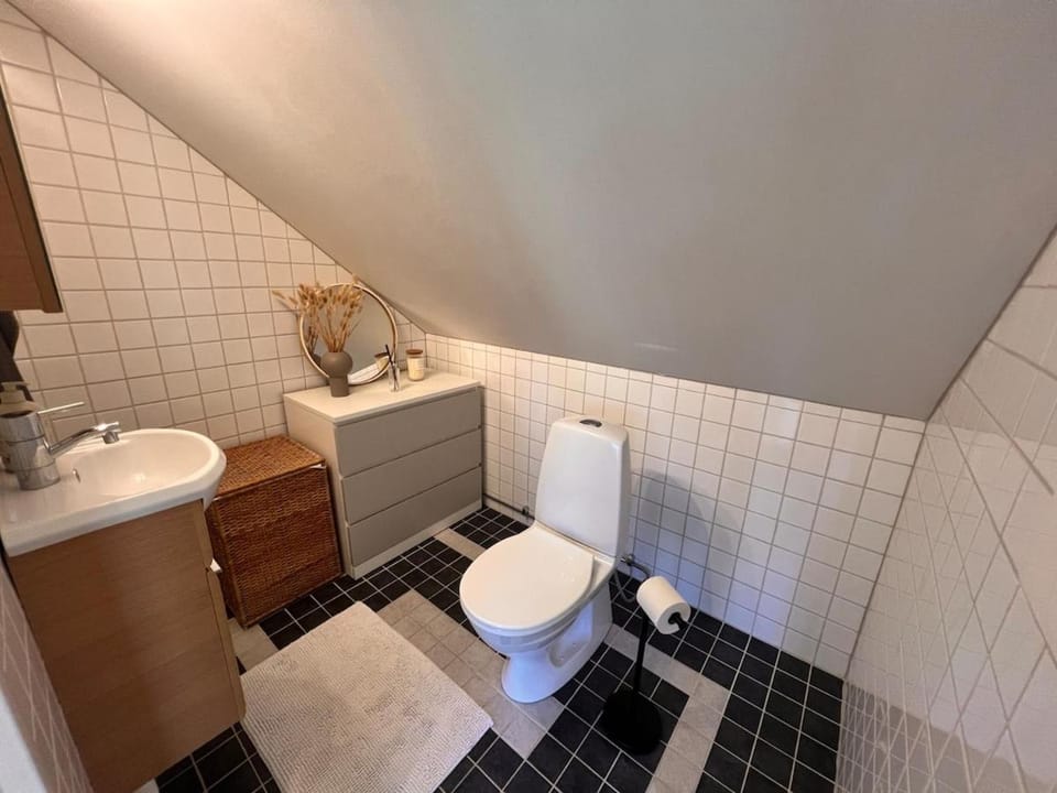 Family Villa with Hot Tub, Near Sea & Nature Villa in Gothenburg