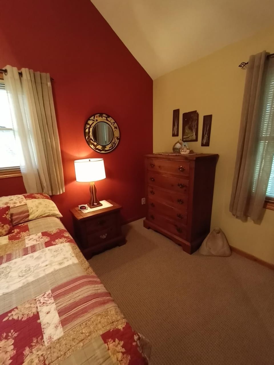Bed, Photo of the whole room, Bedroom