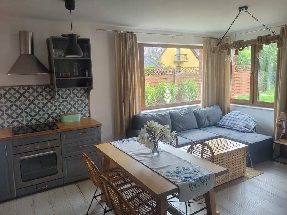 Kitchen or kitchenette, Living room, Dining area