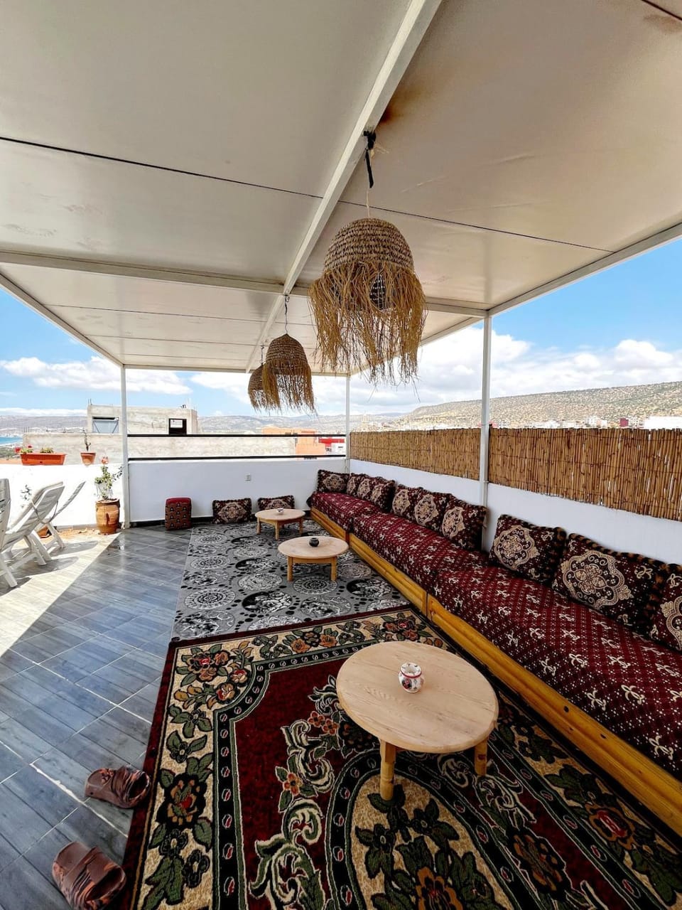 Natural landscape, View (from property/room), Balcony/Terrace, Living room, Seating area, Dining area