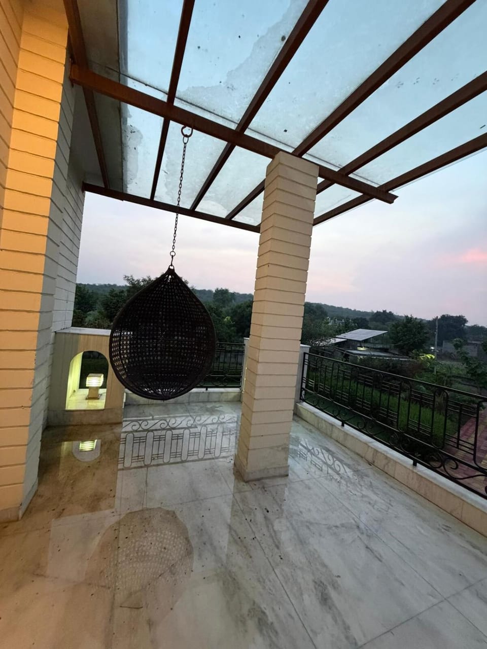 Aravali Farm - Hill View Villa in Haryana