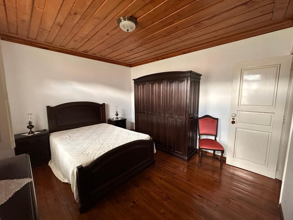 Bed, Bedroom, wardrobe