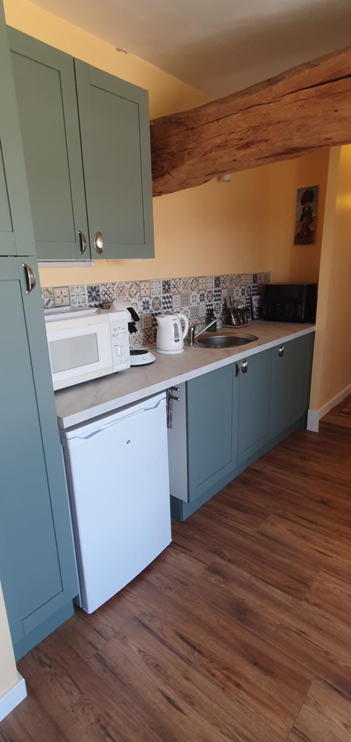 Coffee/tea facilities, Kitchen or kitchenette