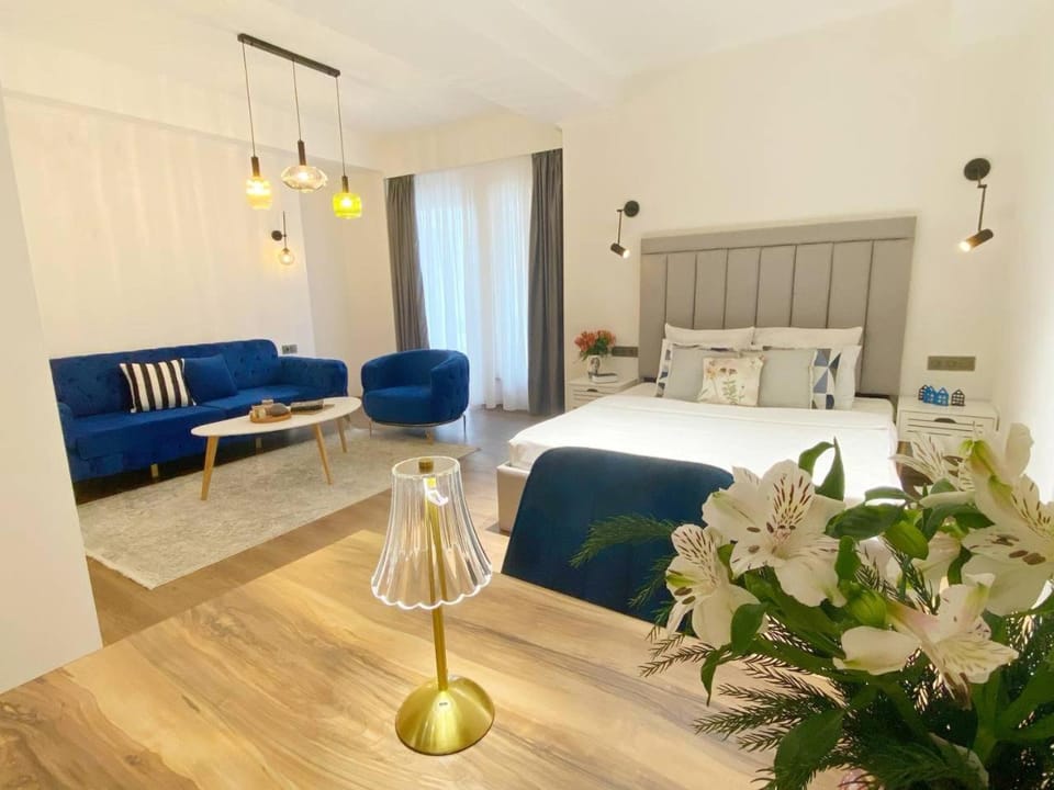 Bed, Living room, Seating area