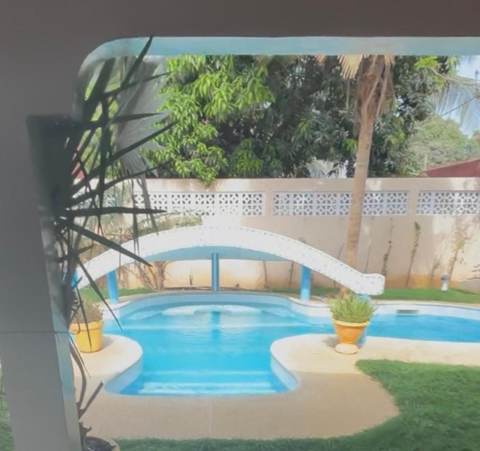 Swimming pool