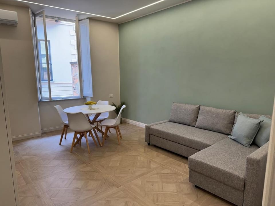 Chagall Blangè Apartment in Asti