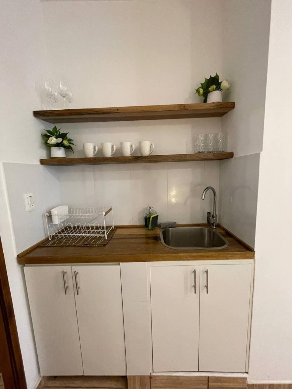 Kitchen or kitchenette