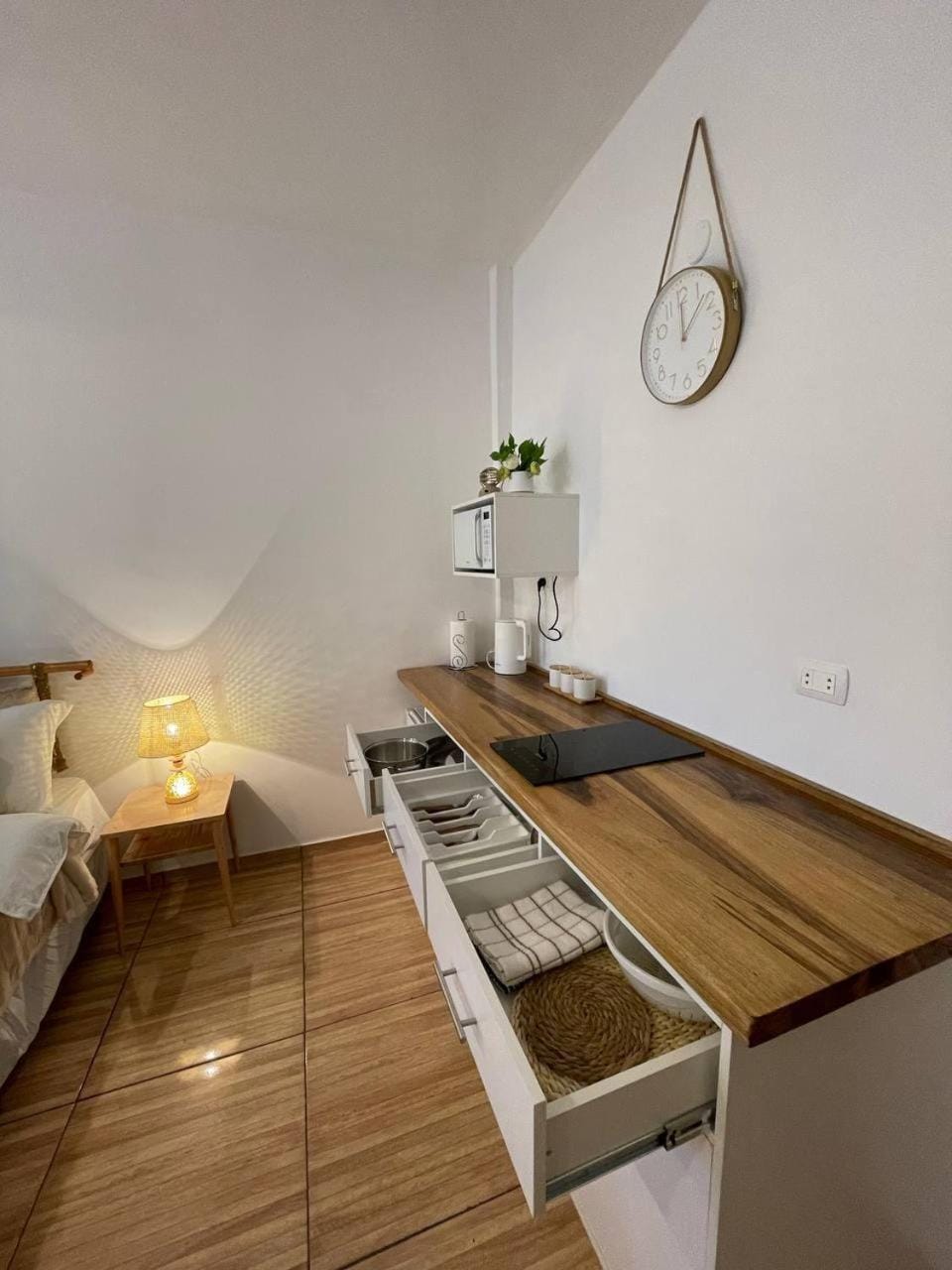 Kitchen or kitchenette, stove