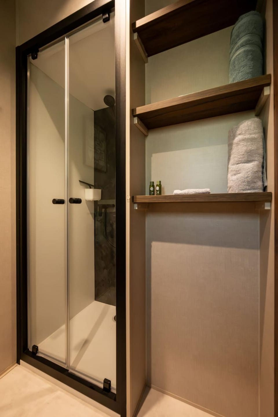 Shower, Bathroom
