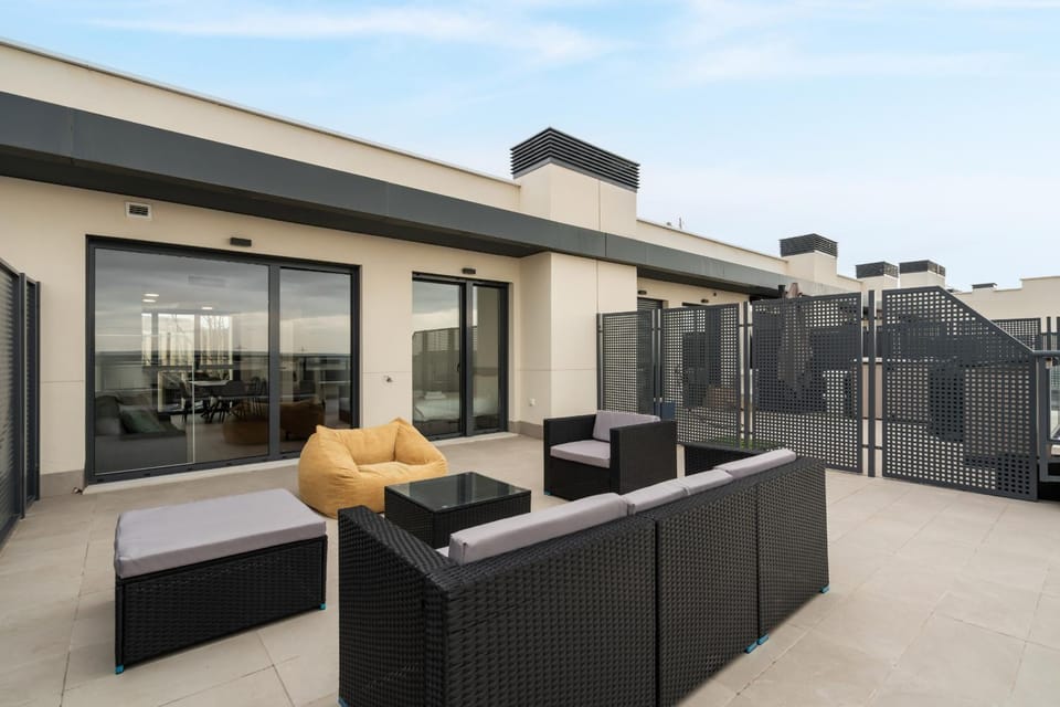 King Loft Sanse Penthouse & Garden Suites Apartment in San Sebastián de los Reyes