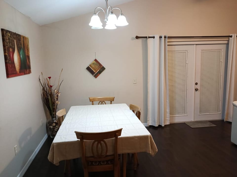 Your Spacious Home House in Lakeland