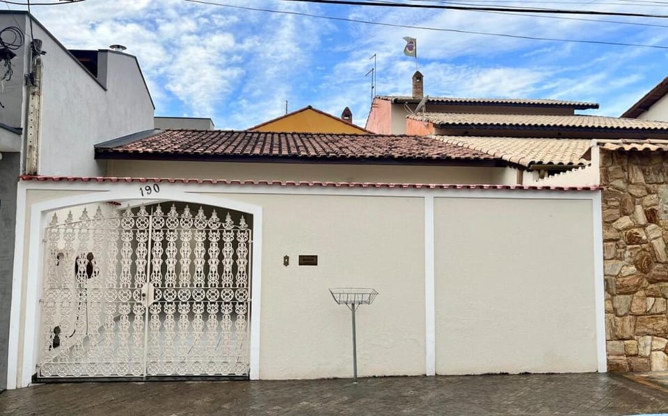 Casa Completa e Confortável a 7 minutos da Basílica de Aparecida House in State of São Paulo