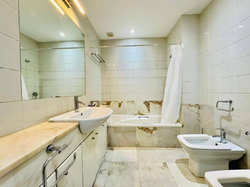 Apartamento T3 polana shopping Apartment in Africa