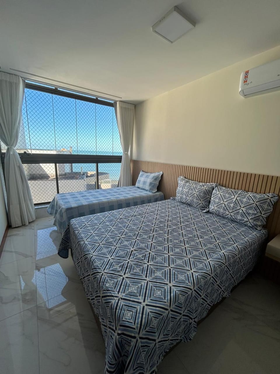 High standard apartment with ocean views Apartment in Guarapari