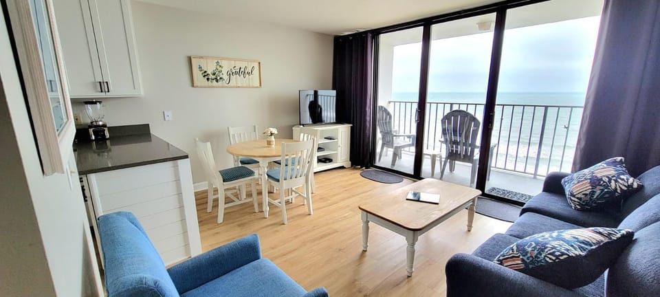 Balcony/Terrace, Living room, Sea view