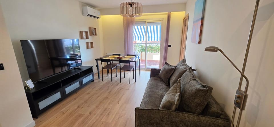 Communal lounge/ TV room, Seating area