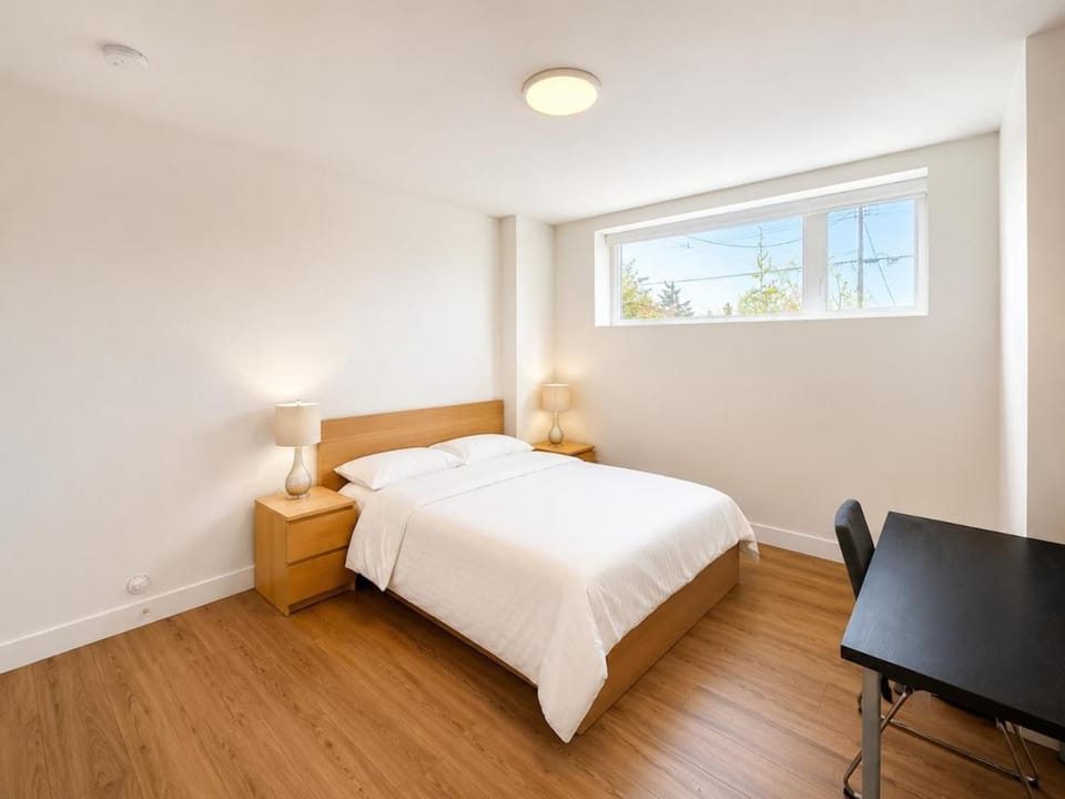 Private 1BR Suite near Metrotown & Transit Apartment in Burnaby