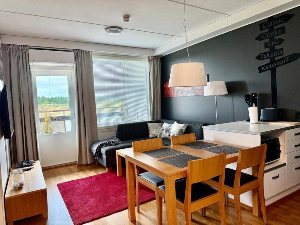 Living room, Photo of the whole room, Dining area