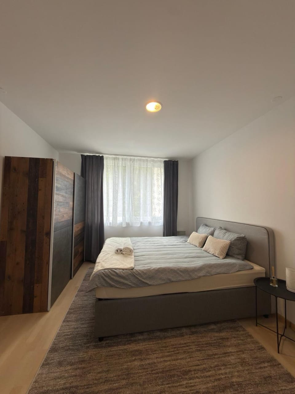 Bed, Photo of the whole room, Bedroom, wardrobe