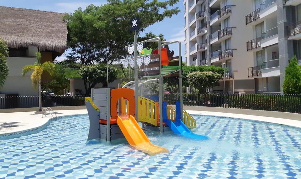 Aqua park, Swimming pool