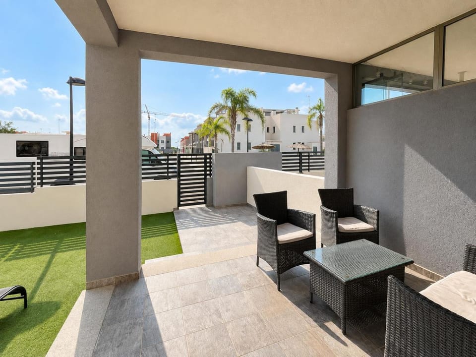 Balcony/Terrace, Balcony/Terrace