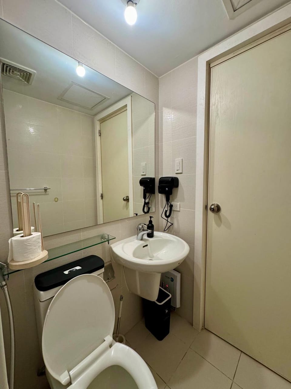 AzureHomestay by John Vacation rental in Paranaque