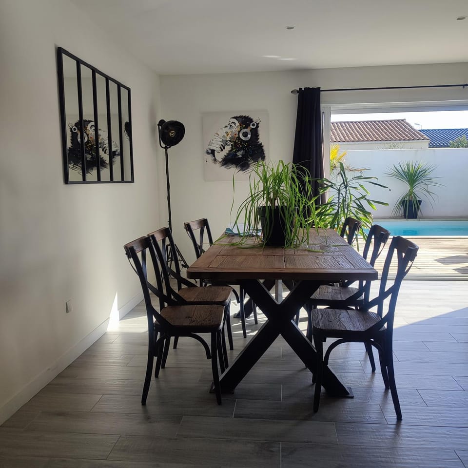 Maison moderne avec piscine chaufée House in Nouvelle-Aquitaine