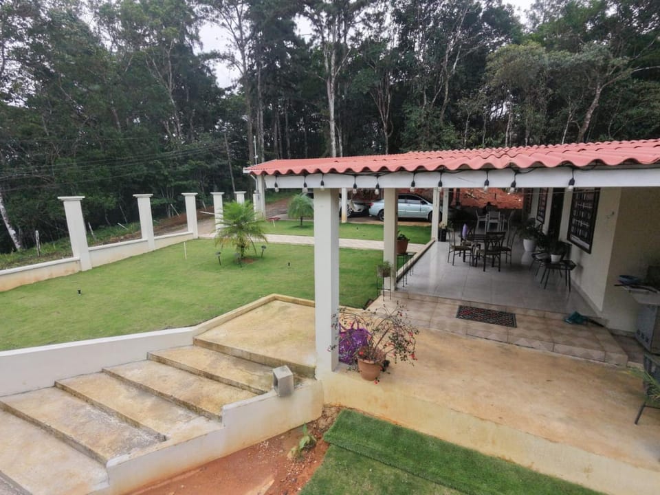 Property building, Garden, Balcony/Terrace