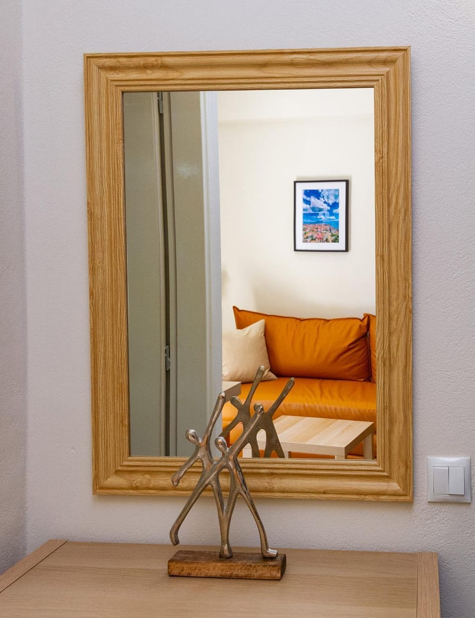 Living room, Photo of the whole room